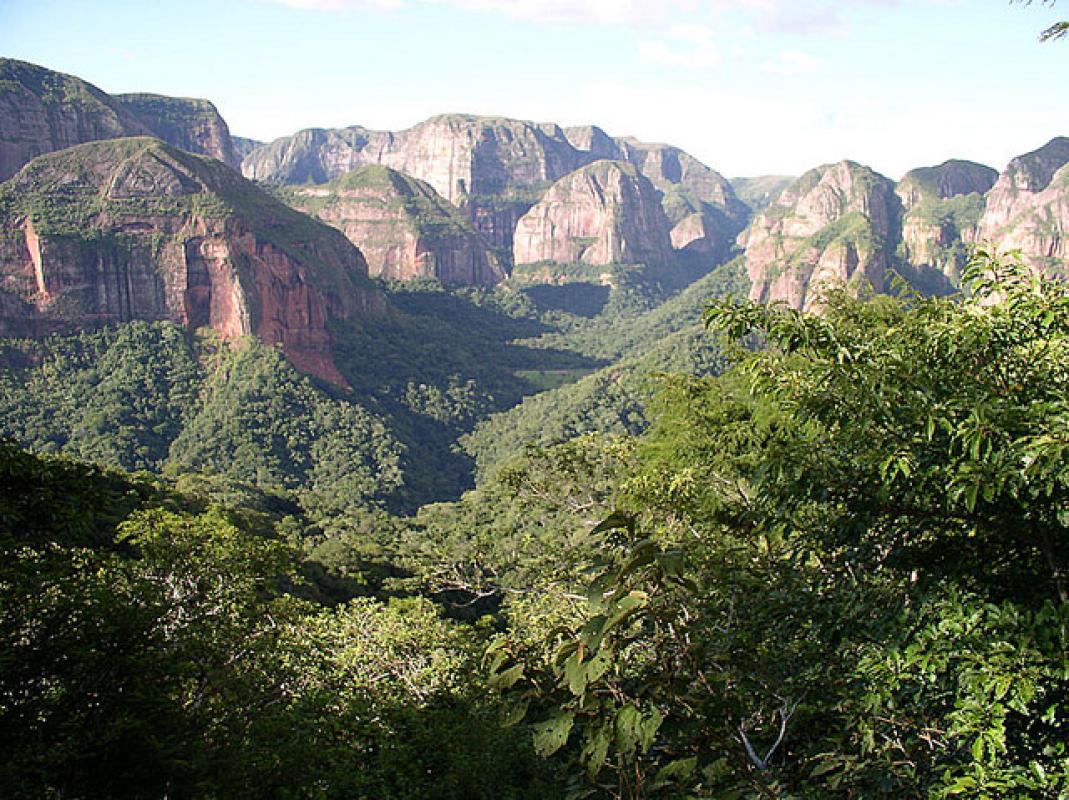 We’re in for a big change as we move to the fairytale-like view of our next destination, Refugio Los Volcanes. 