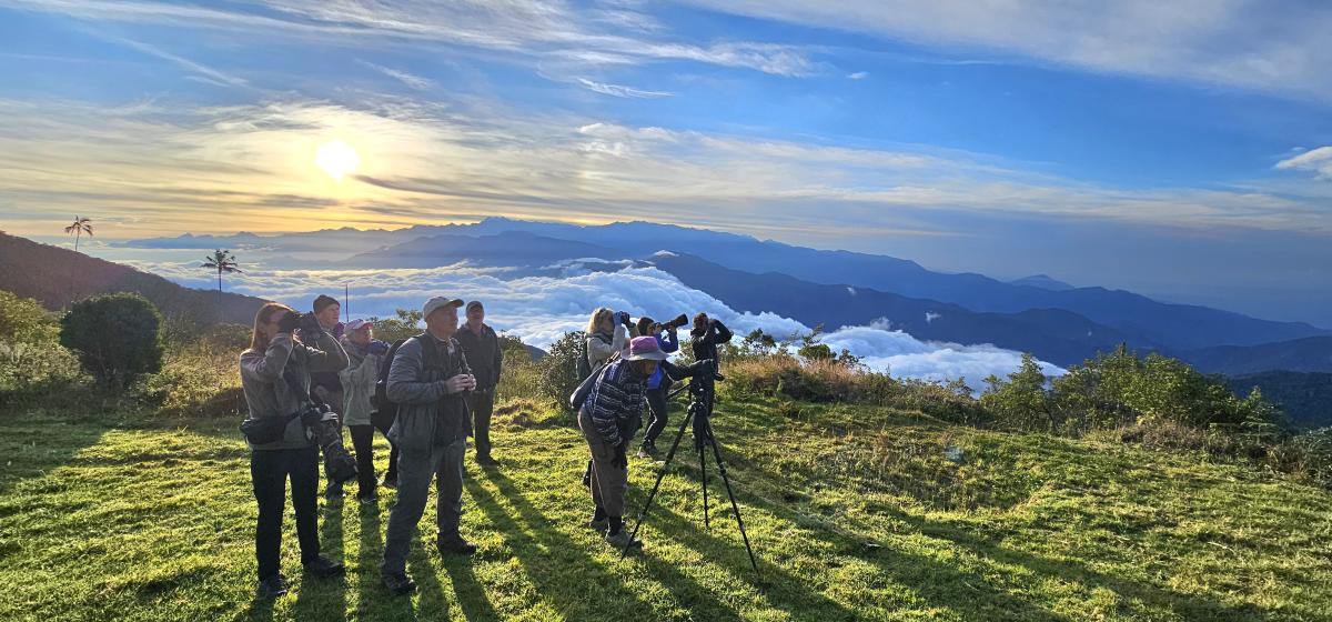 Our happy group birding on the San Lorenzo ridge 