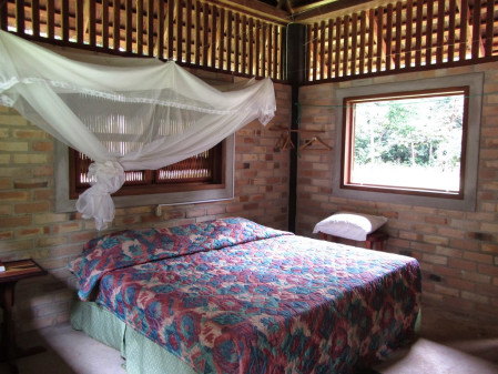 ...to the nice rooms at Atta lodge...