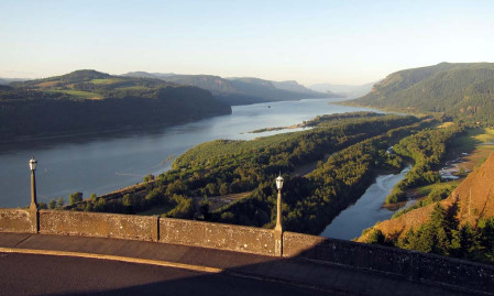 ...and we'll have a farewell view of the Columbia River gorge, just a few miles from our final night&rsquo;s hotel.